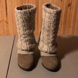 Wedged Steve Madden Boots